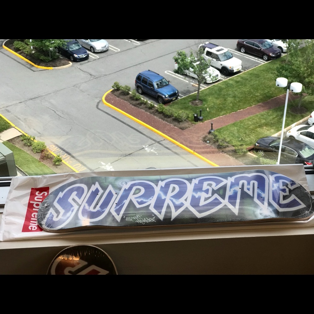 Supreme Skateboard